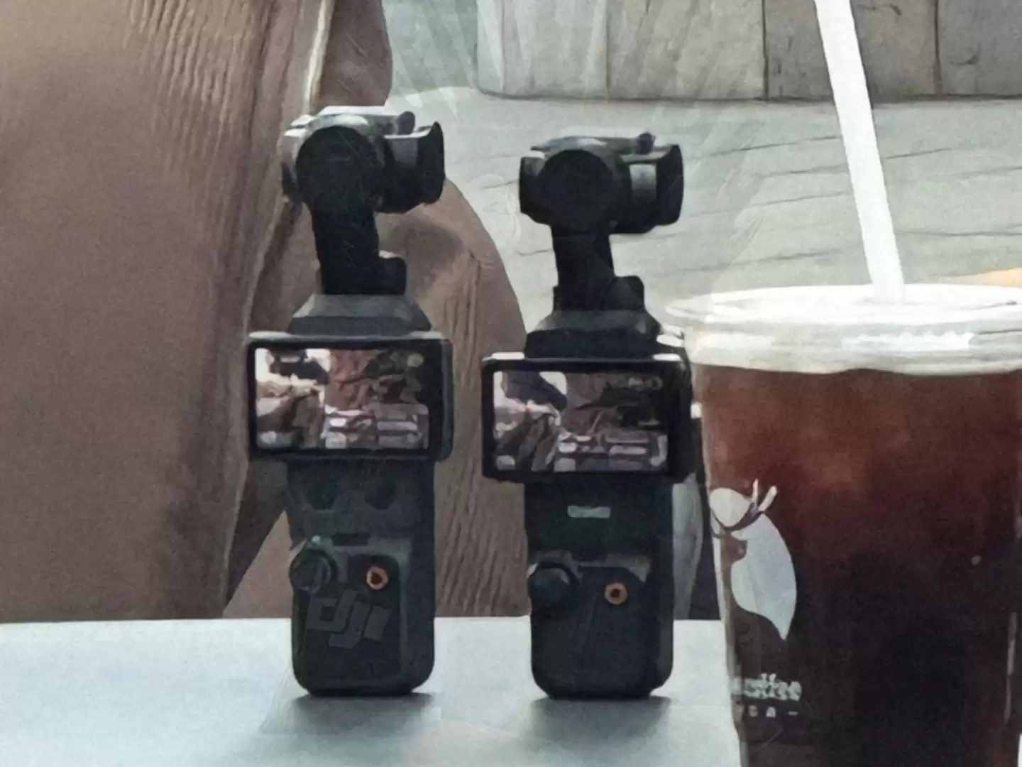 大疆 Osmo Pocket 4 云台 Vlog 相机被曝 3 月发布，分标准 / Pro 版