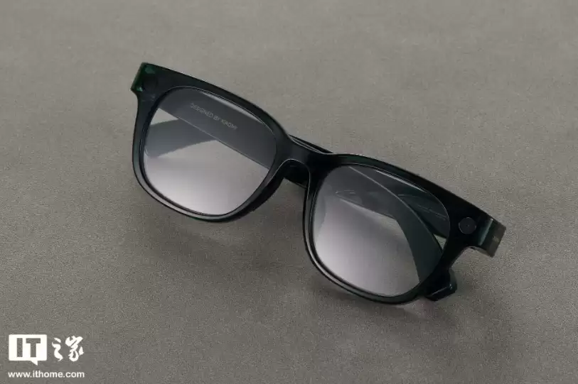 小米 AI 眼镜新版本内测：支持录音中按键拍照，蚂蚁阿福上线