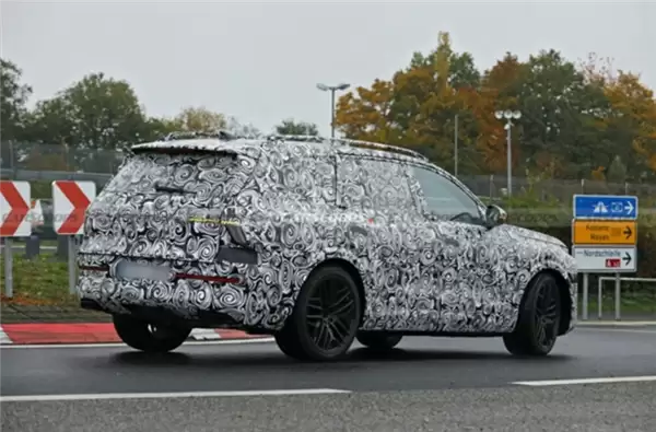 奥迪Q9将携V6/V8动力于2027年入华