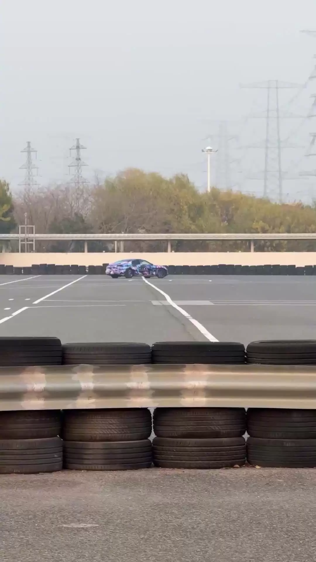 鸿蒙智行首款轿跑尚界 Z7 亮点前瞻：三版本可选、有望搭载新激光雷达