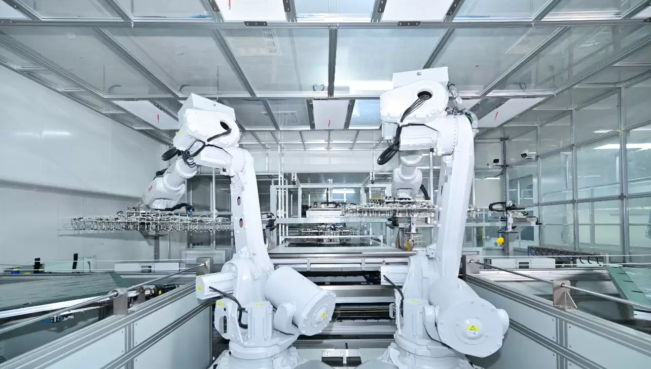 达沃斯高光时刻！海信电视斩获全球电视行业唯一“灯塔工厂”奖杯