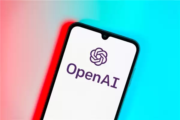 OpenAI高管:首款硬件设备有望于2026年下半年亮相