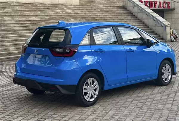 6.68万的全新本田飞度不够卖 曝想提车需加3100元服务费