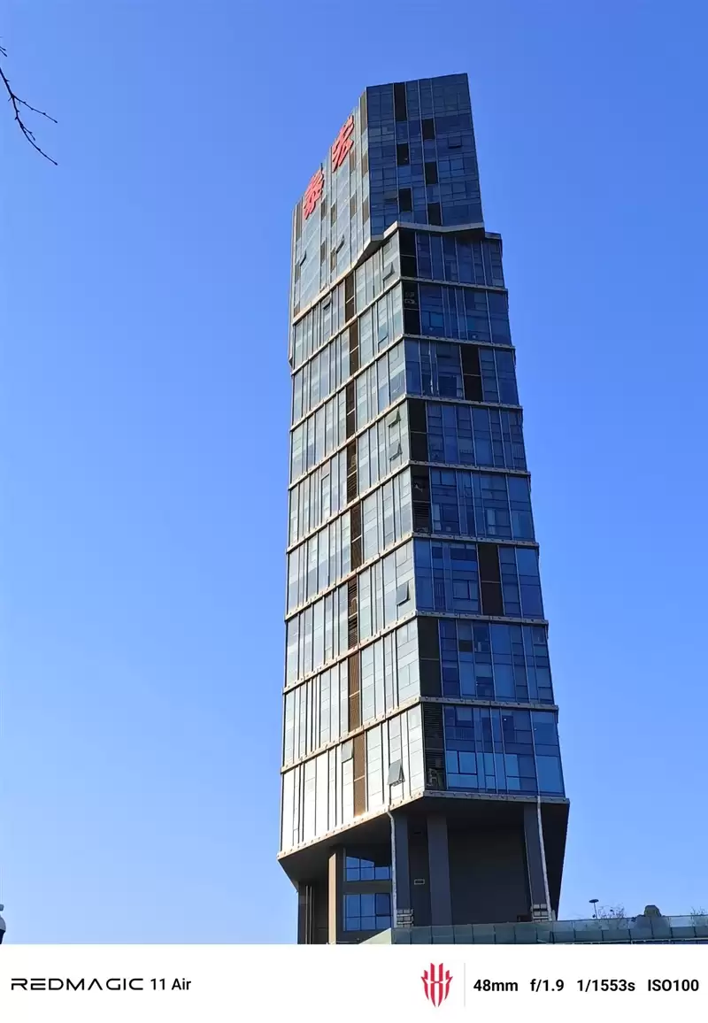 真全面+7000mAh电池 红魔11 Air全面评测:续航焦虑不存在的电竞机颜王!