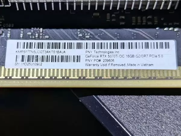 PNY显卡标签遮挡金手指引发集体投诉