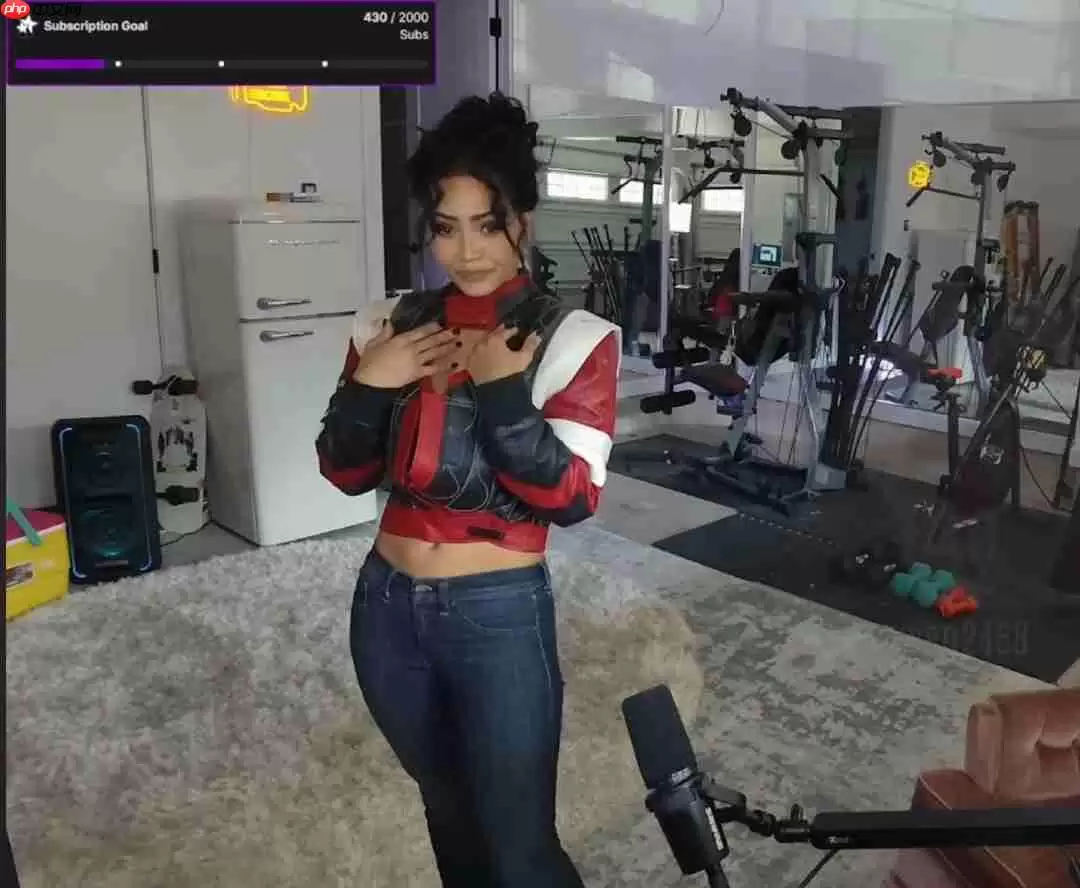 帕南原型直播《赛博朋克2077》 亲密剧情被父母撞见