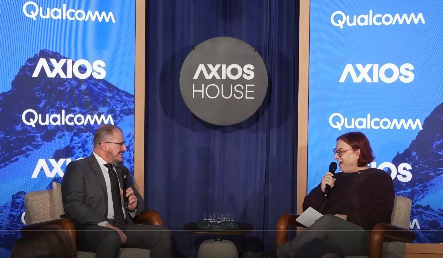 高通CEO安蒙谈“AI泡沫”:AI或被低估,但需要时间展开