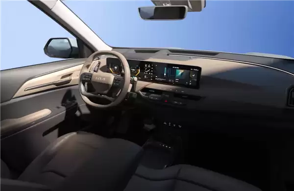 起亚内饰设计新方向:平衡数字化与物理按键