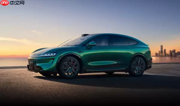 智界R7实现全球量产SUV最低风阻 0.217Cd刷新记录！