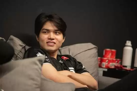 韩服神秘高分段玩家引爆AI猜想,真相竟是职业选手?