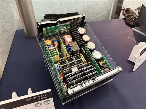 全汉发布3300W电源及储能新品,引领高功率与不间断供电新趋势