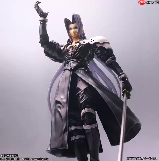 SE公开1997年版FF7萨菲罗斯全新手办 三米长刀魄力重现