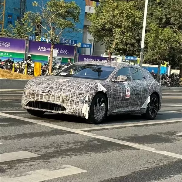 旅行车的春天真的来了！又一新势力跟进：主打高颜值