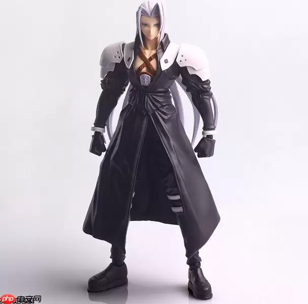 SE公开1997年版FF7萨菲罗斯全新手办 三米长刀魄力重现