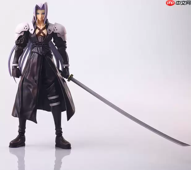 SE公开1997年版FF7萨菲罗斯全新手办 三米长刀魄力重现