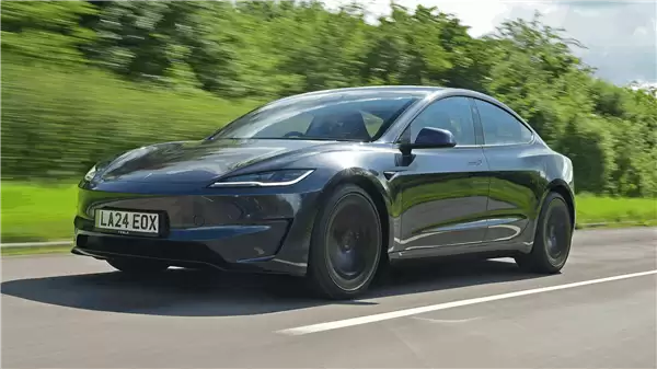 特斯拉总裁陶琳：特斯拉的黑 真的不简单