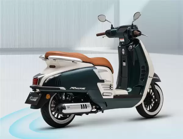 摩托车也卷飞了!赛科龙复古踏板RT250E上市:14999元起