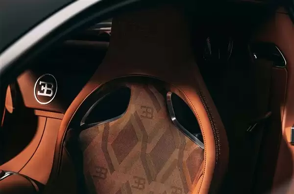 绝世孤品!布加迪发布“终极威龙”超跑:售价超8000万人民币