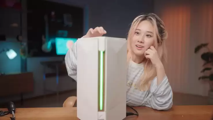 小宁子推出三合一游戏主机动图