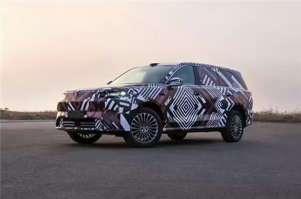 魏牌全新旗舰SUV曝光：5.3米巨舰级混动SUV，配激光雷达与后轮转向