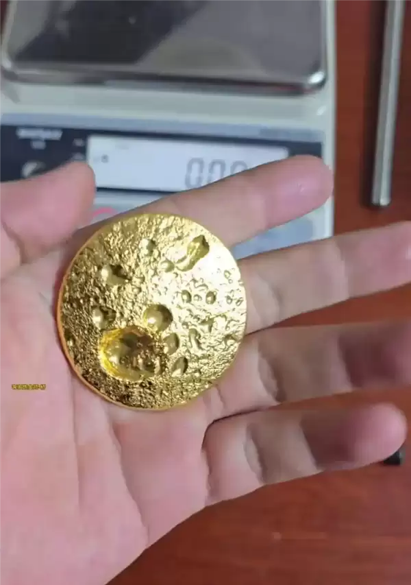 当事人回应用SIM卡炼出191克黄金:用了接近两吨废料