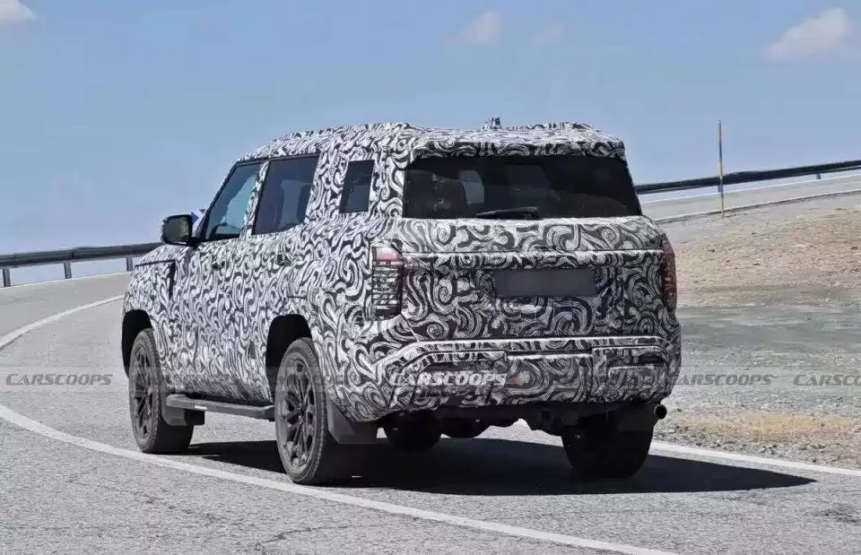 三菱全新SUV侧面设计