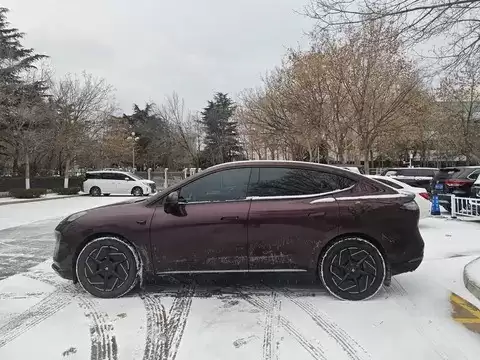 昊铂HT一年深度使用回顾：两万公里跨省自驾与全场景出行实测