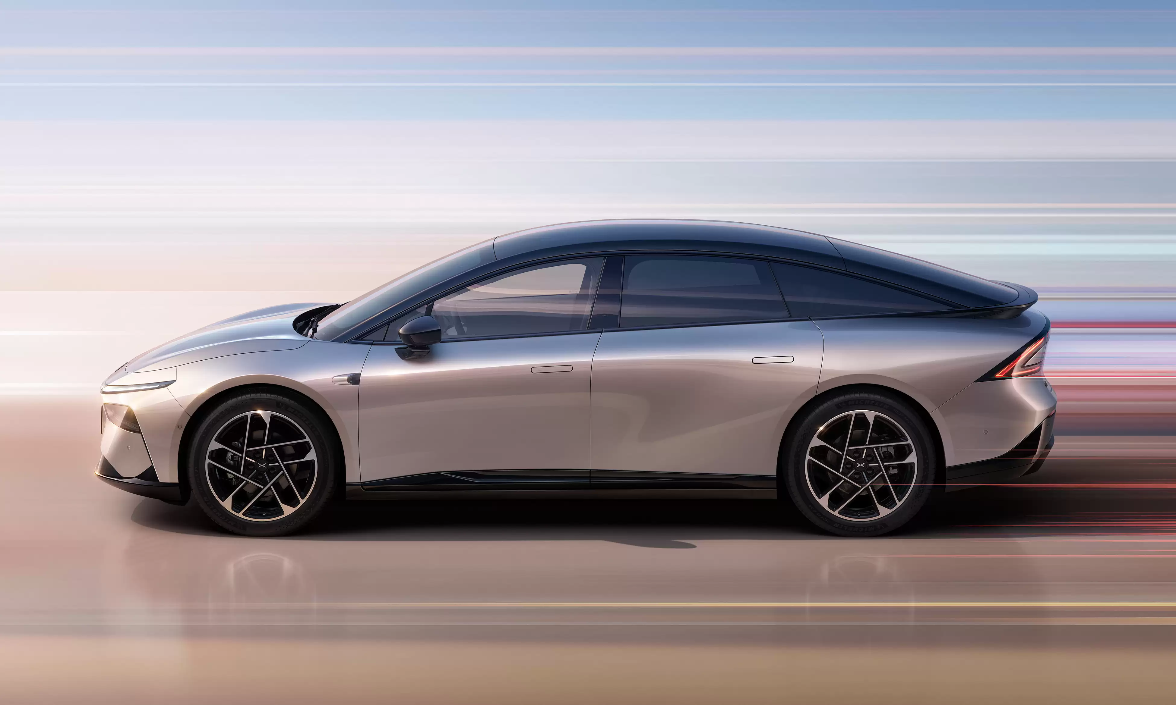 小鹏汽车如何走出低谷?死磕智驾,以小米之道狙击小米