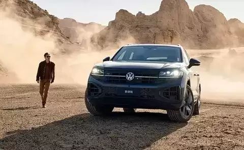 2026款大众途锐3.0TSI锐尊版上市：黑化运动设计+V6动力，售价75.58万元