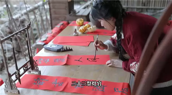 中国春节申遗成功一周年 李子柒时隔半年露面