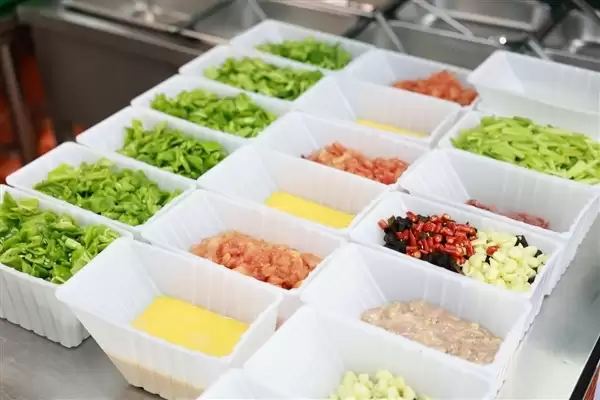 坚持现炒现做!京东自营外卖店七鲜小厨多城首店齐开