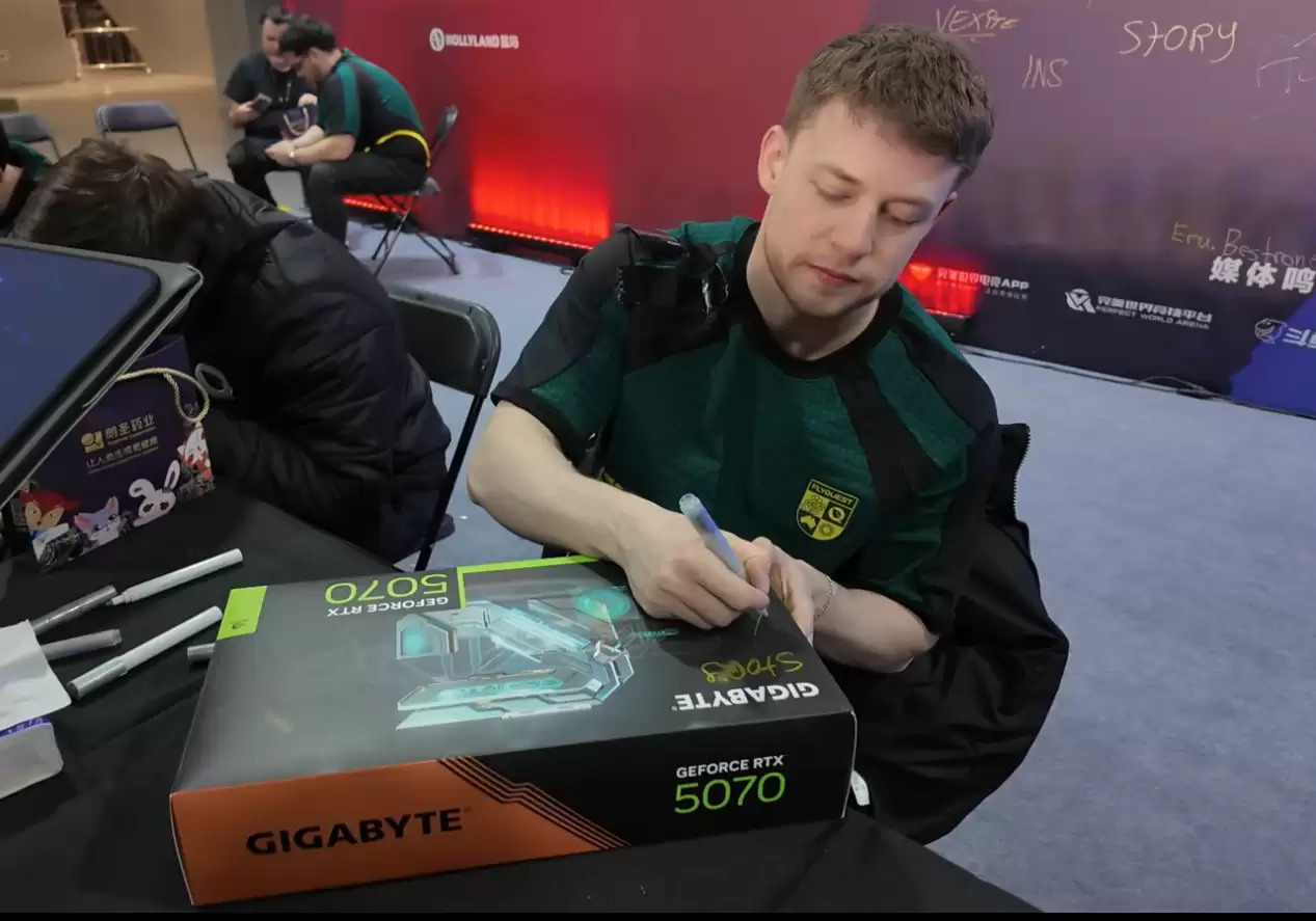 技嘉鼎力赞助值得买电竞节,护航CS2精英挑战赛