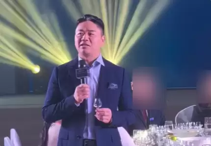 京东启动2026我给老家送年货活动，刘强东故乡光明村办AI乡村春晚