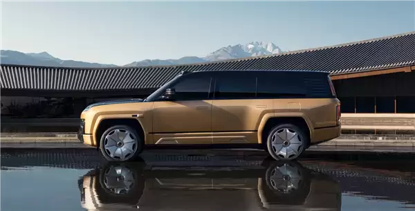 2025年中国百万级豪华车销量榜出炉：比亚迪仰望成为中国独苗