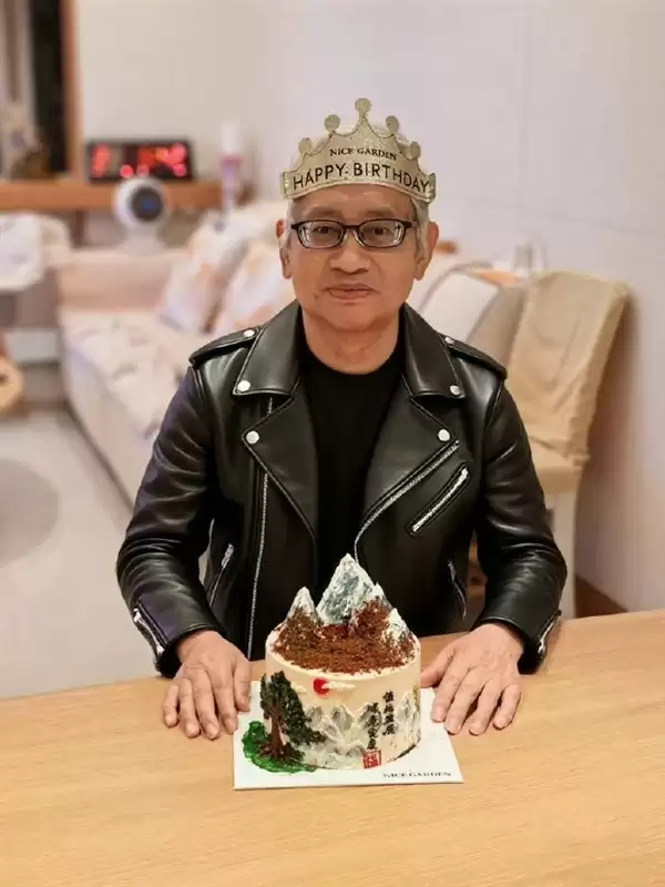 老爸撞脸黄仁勋 韩路:知道我为什么显卡多了吧