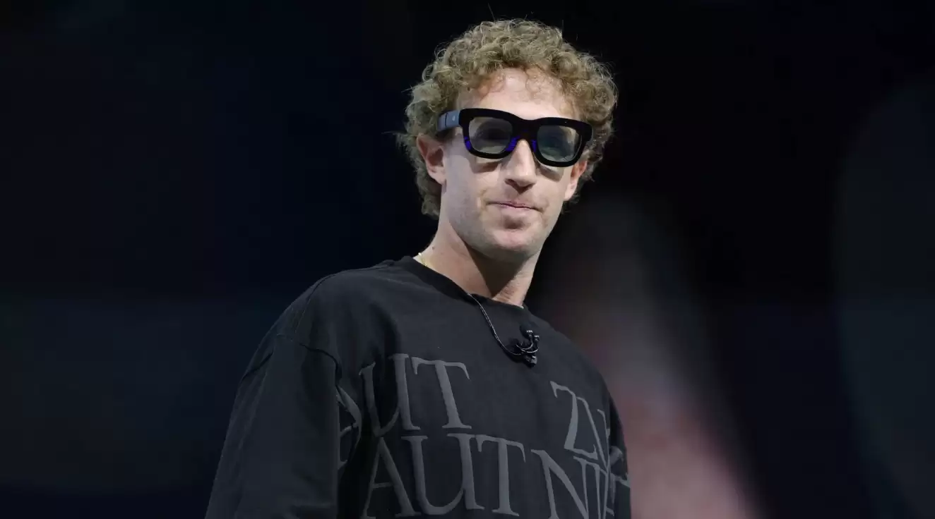 扎克伯格豪赌AI、抽身元宇宙,VR将迎来寒冬?