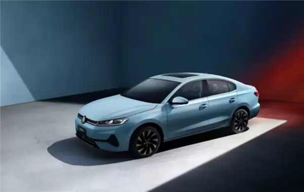 燃油车不香了！一汽-大众今年将推13款新车：新能源占比首超燃油车