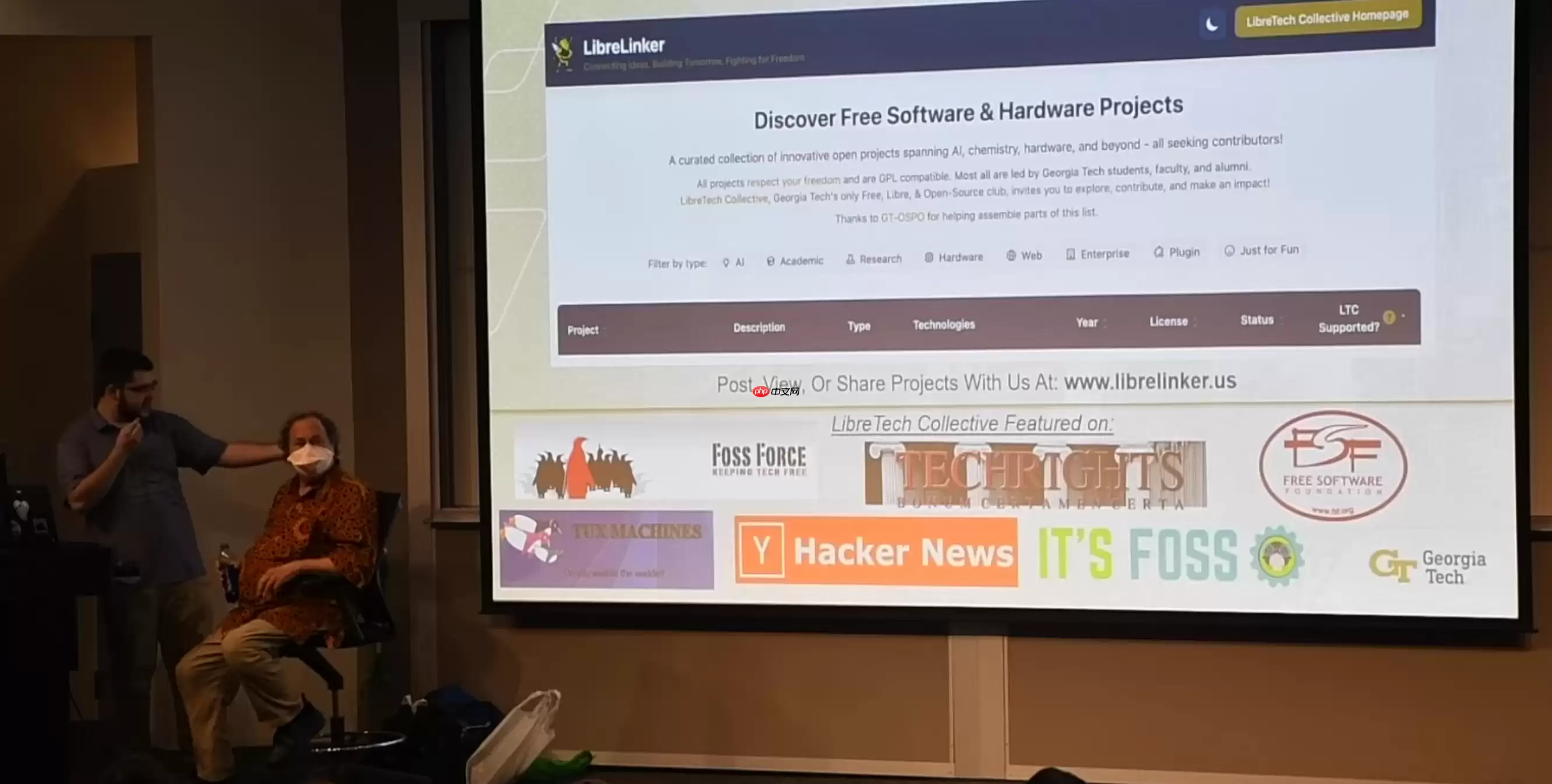 ‘自由软件之父’ RMS 抨击 AI、联网汽车和智能手机