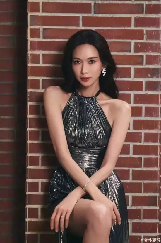 林志玲时隔8年复出拍戏 年近50网友直呼依旧少女感十足
