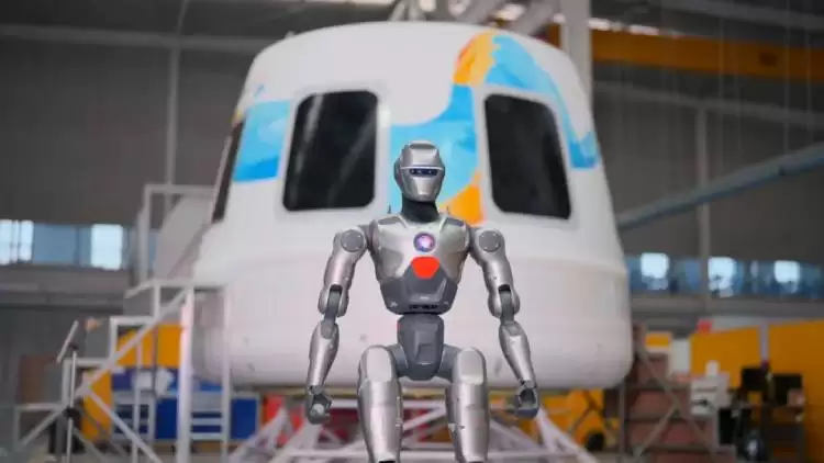 众擎机器人携手穿越者启动人形机器人宇航员探索计划