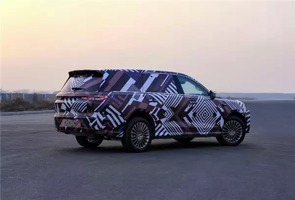 命名魏牌V9X 长城迄今最高端大六座SUV来了