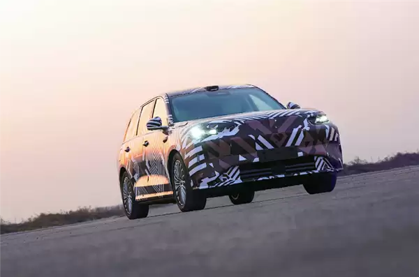 命名魏牌V9X 长城迄今最高端大六座SUV来了