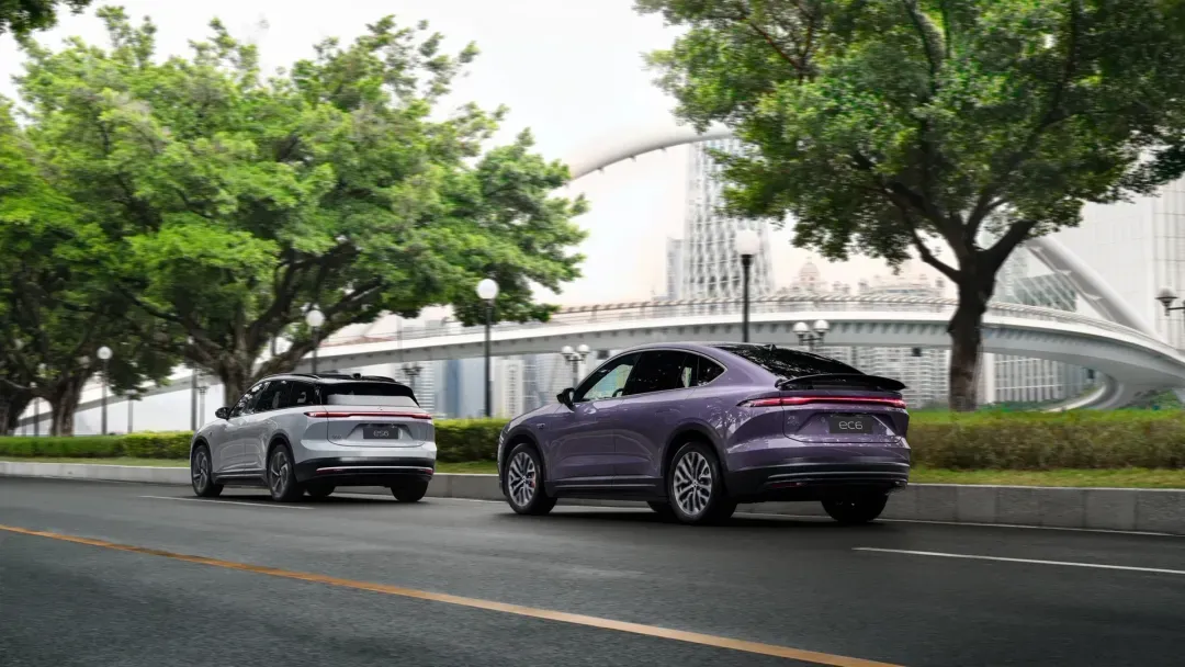 蔚来世界模型NWM新版推送:新增城区导航换电功能