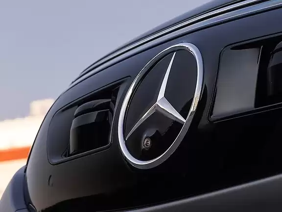 4S店库存过高 价格倒挂严重！全国工商联汽车经销商商会喊话奔驰回应