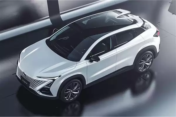 长安UNI-T车机中控屏触摸失灵!车主集体投诉:出了质保就坏