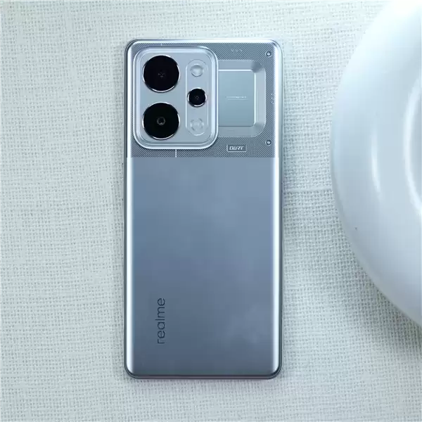 全球首款千元档万级电池手机来了！真我P4+Power发布：1960元起