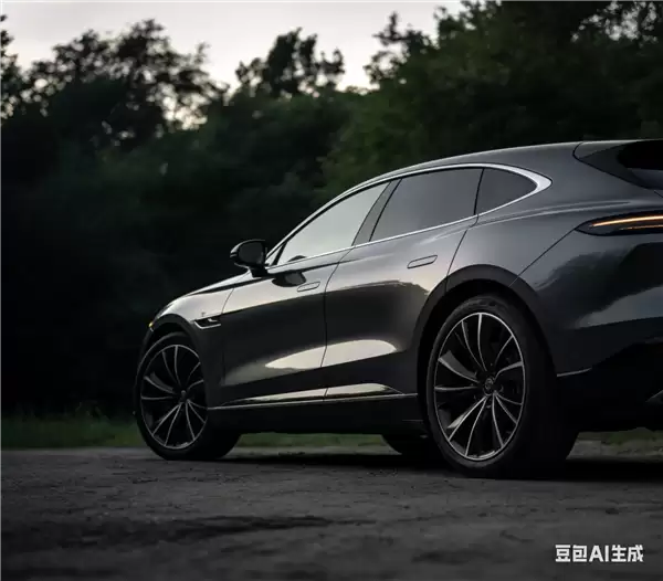 金晨被曝肇事逃逸：当地村民称撞了墙