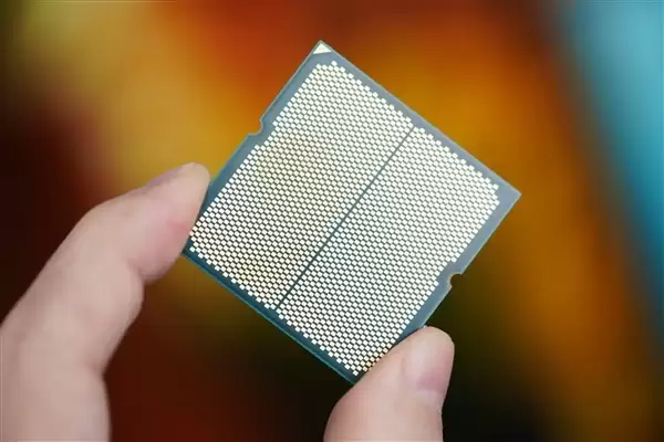 208MB缓存怪兽!AMD锐龙9 9950X3D2意外被曝光