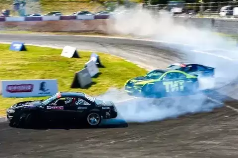 漂移高手的真正分水岭：失误应对机制与动态修正艺术