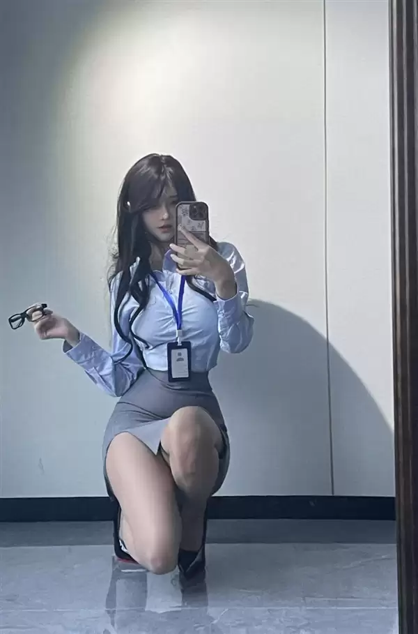 美女Coser被绅士画家肯定:让人心动了